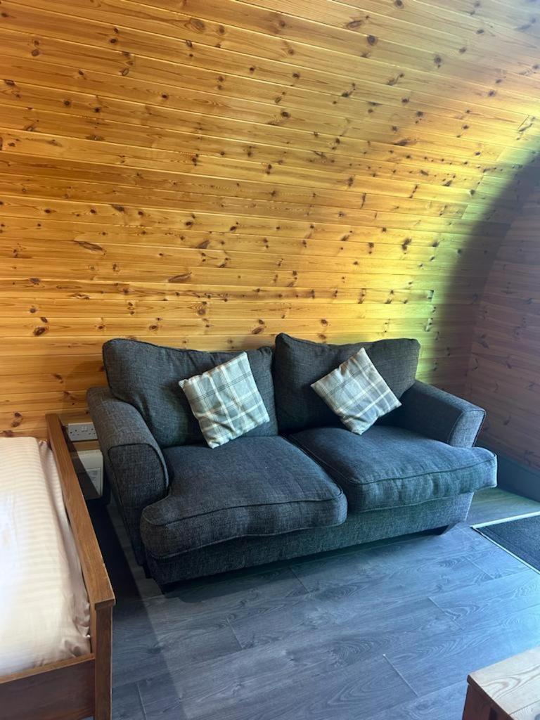 فندق Original Glamping Pod With Hot Tub فرودشام المظهر الخارجي الصورة